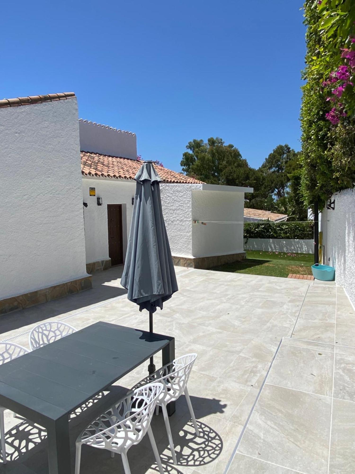 Independent Villa Beach House El Bosque La Cala De Mijas Eksteriør bilde