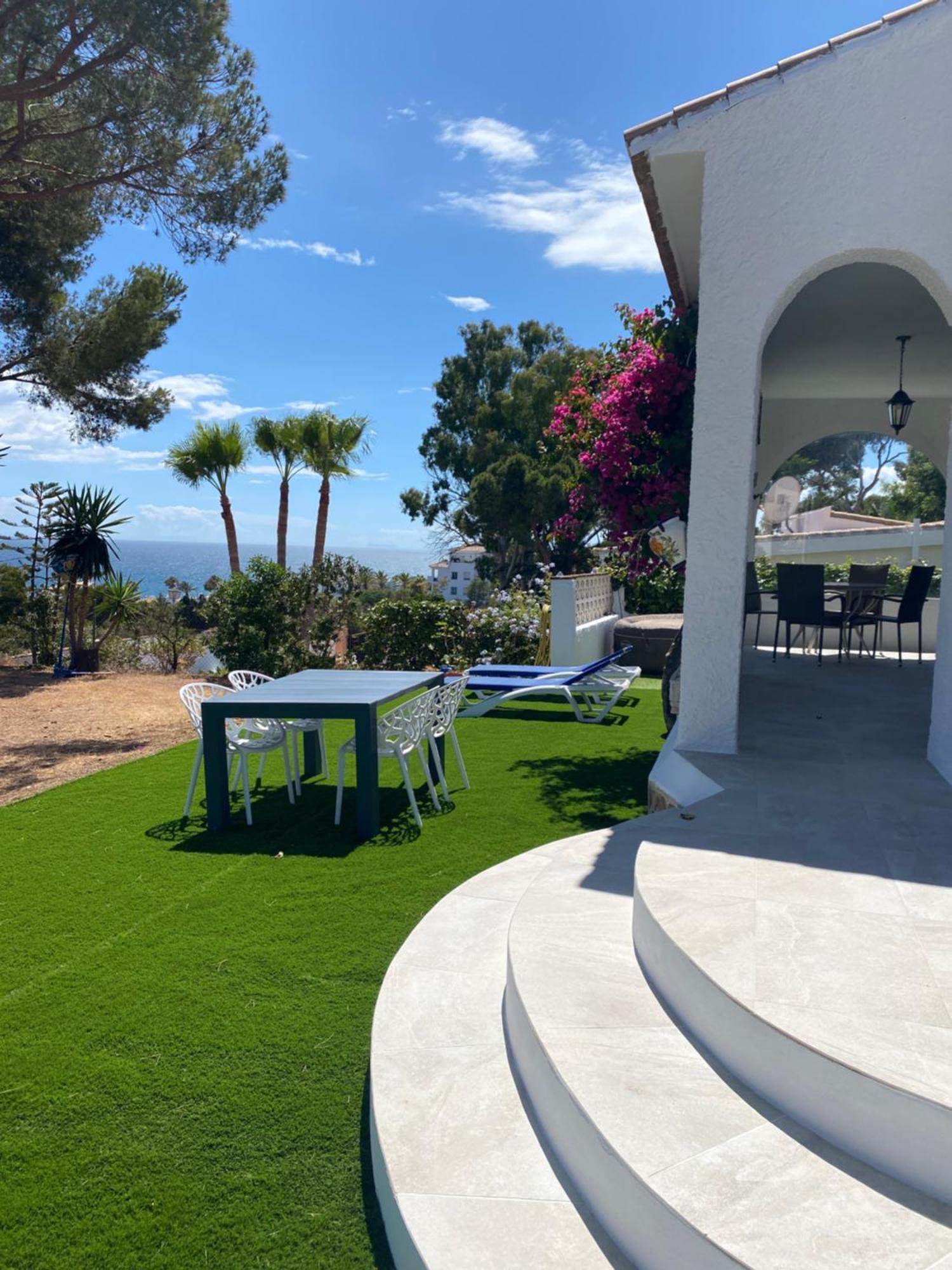 Independent Villa Beach House El Bosque La Cala De Mijas Eksteriør bilde
